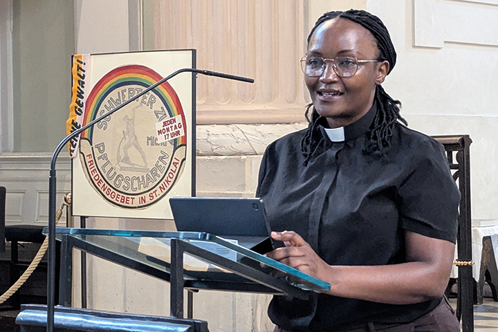 Pfarrerin Dr. Elizabeth Silayo predigte zu Lukas 6,36-42